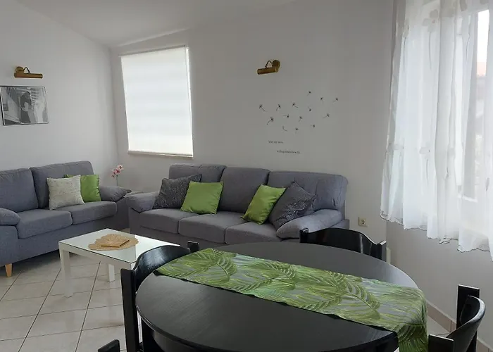 아파트 Ines 메덜린