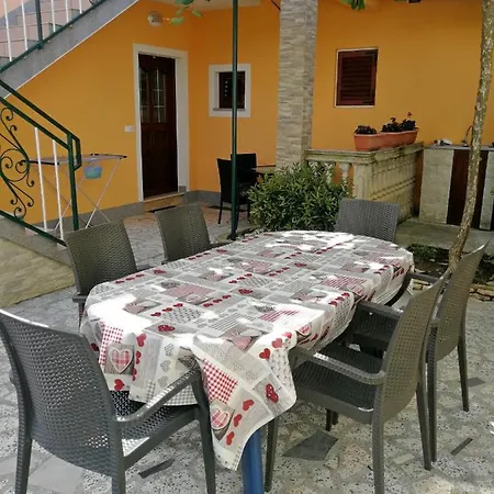 Apartment Ines *