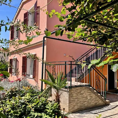 Apartment Ines