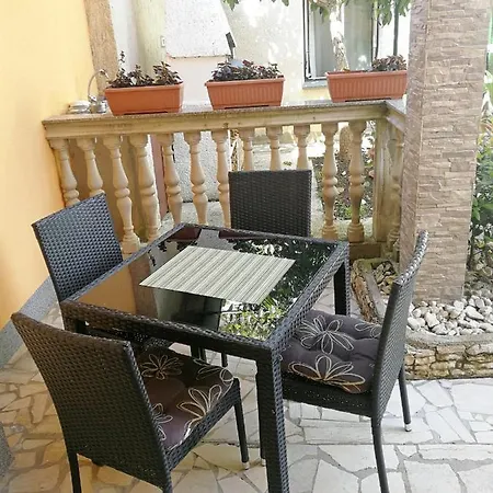 Apartment Ines *